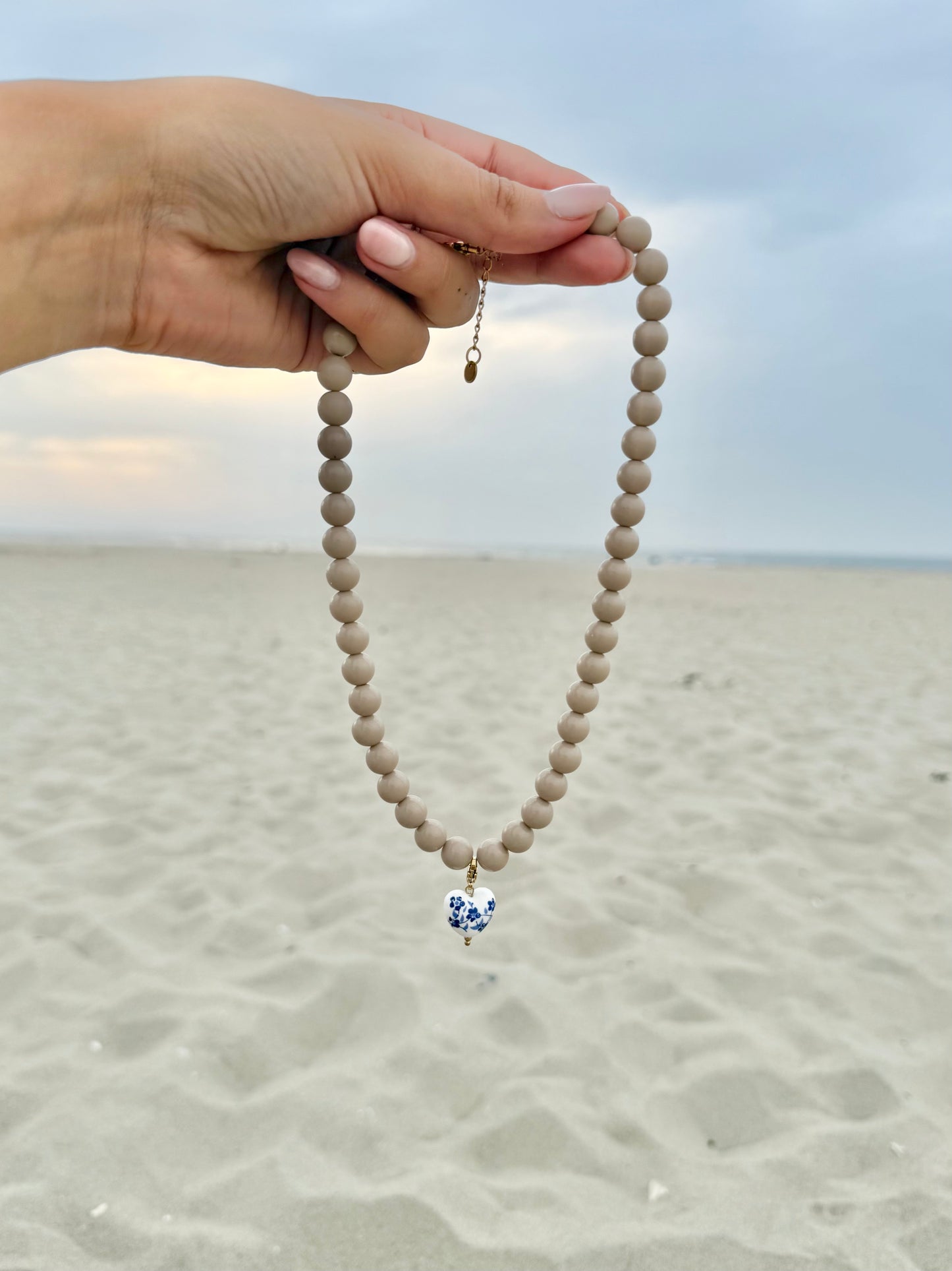 Sunbeads collectie - taupe Delfts Blauw