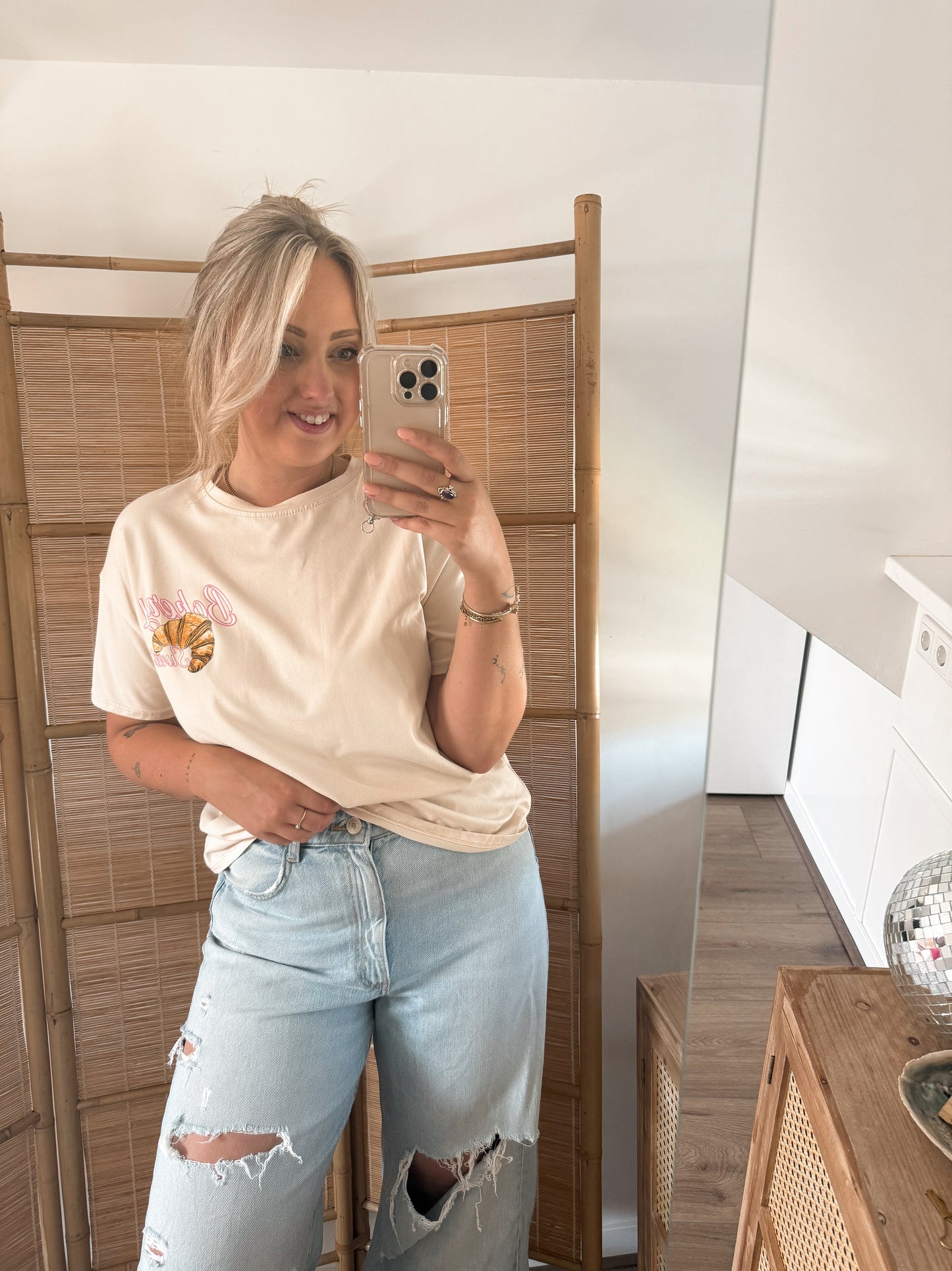Croissant t-shirt